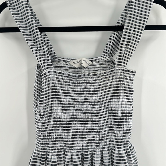 Madewell Texture & Thread Smocked Dress in Stripe XS - Picture 5 of 8